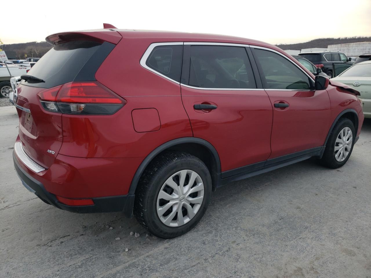 Image 3 of 2017 NISSAN ROGUE S 2017 with VIN JN8AT2MV6HW275785