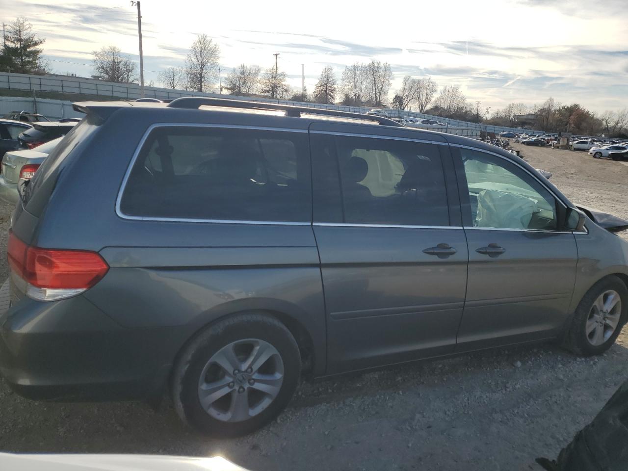Изображение 3 2010 HONDA ODYSSEY TOURING 2010 с VIN 5FNRL3H95AB071782