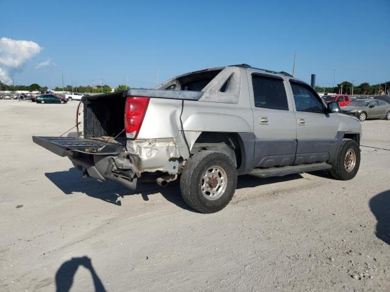 Изображение 3 2004 CHEVROLET AVALANCHE K2500 2004 с VIN 3GNGK22G64G148385