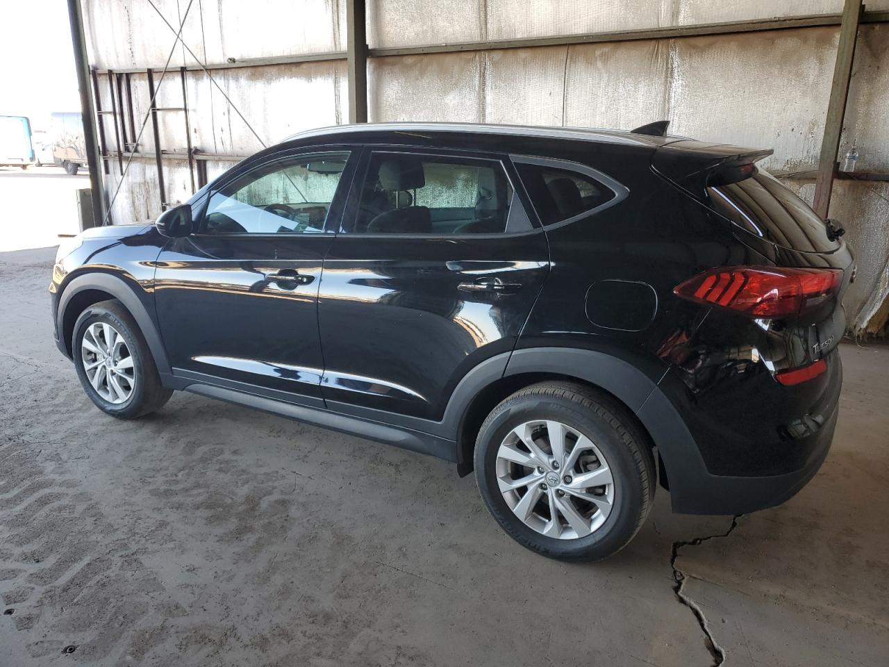 Obraz 2 z 2020 HYUNDAI TUCSON LIMITED 2020 z VIN KM8J33A40LU177641