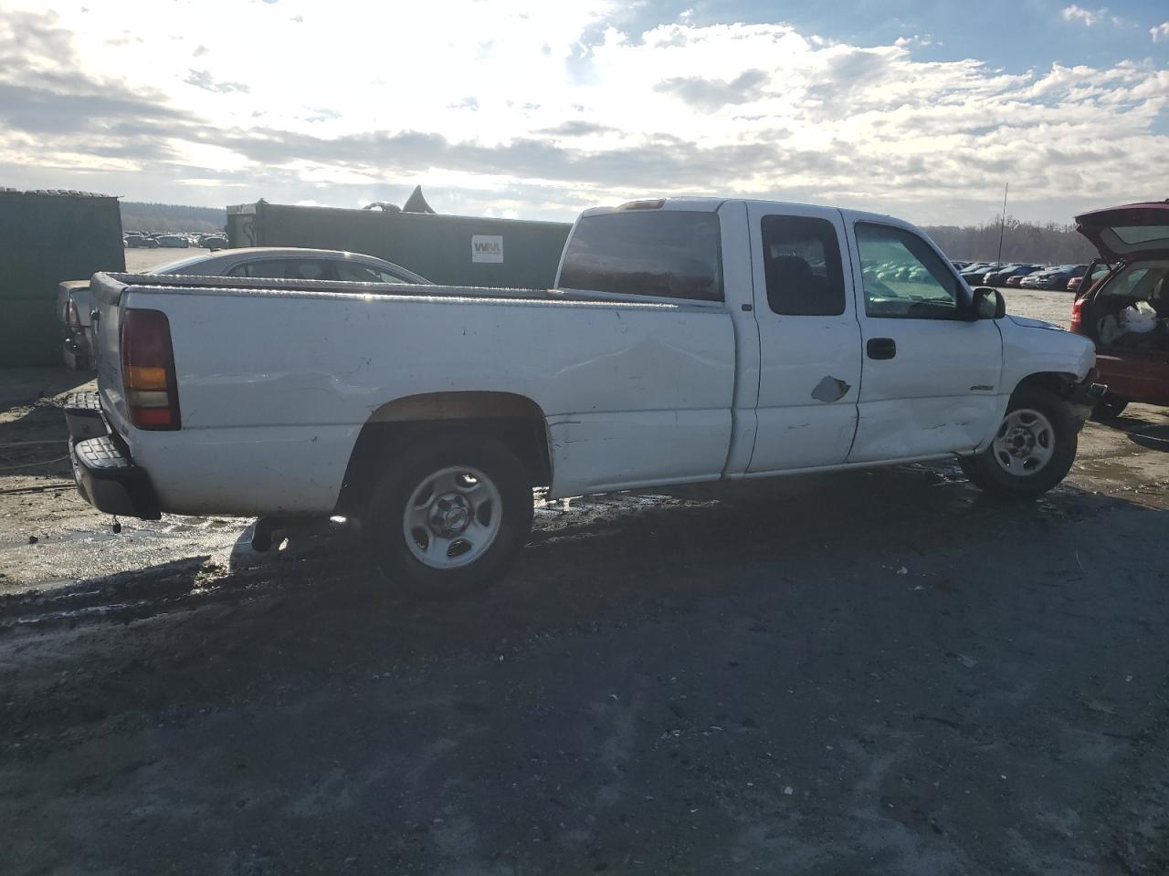 Image 3 of 2001 CHEVROLET SILVERADO C1500 2001 with VIN 1GCEC19V61E122500