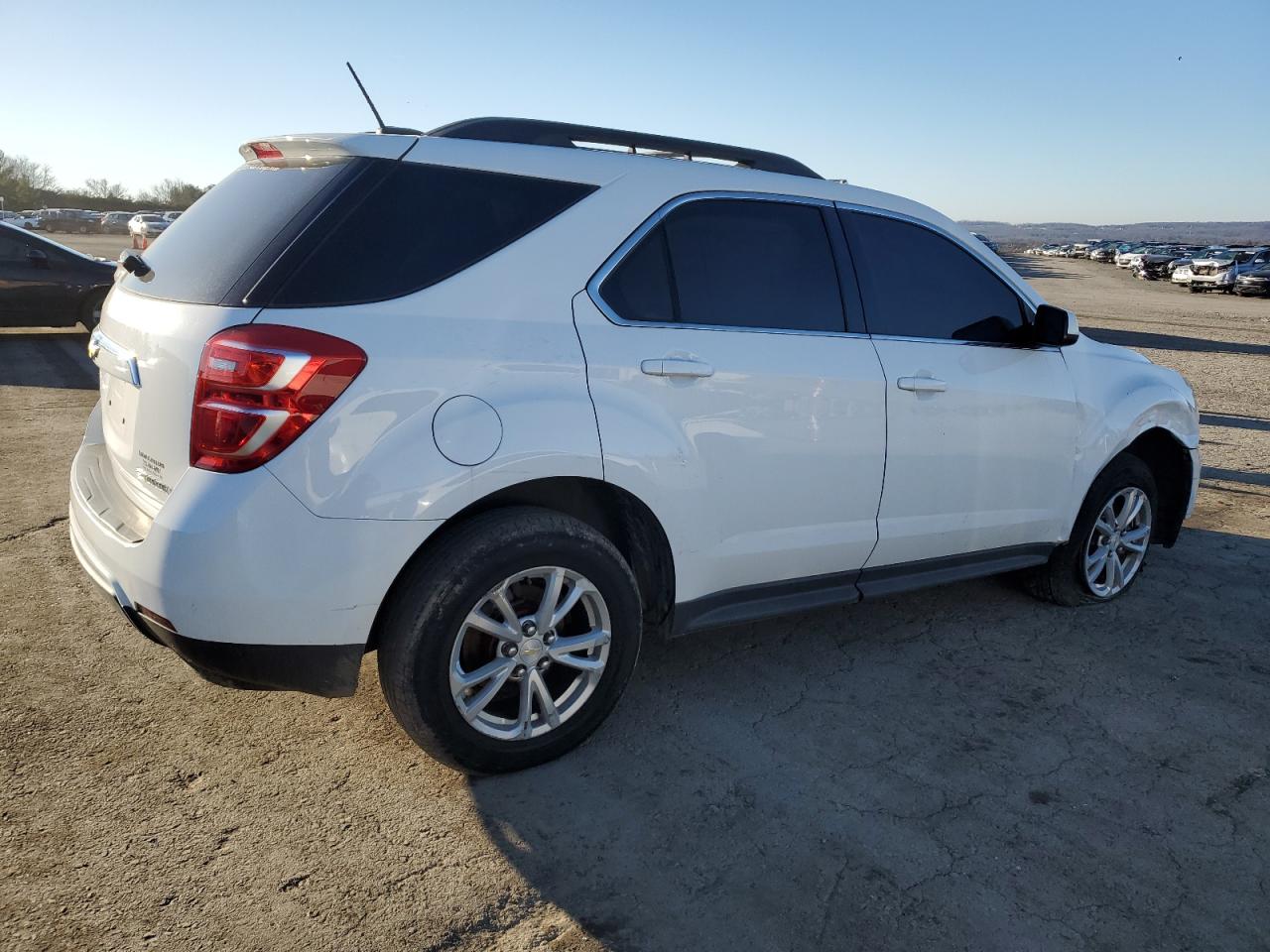 Image 3 of 2016 CHEVROLET EQUINOX LT 2016 with VIN 2GNFLFEK5G6285558