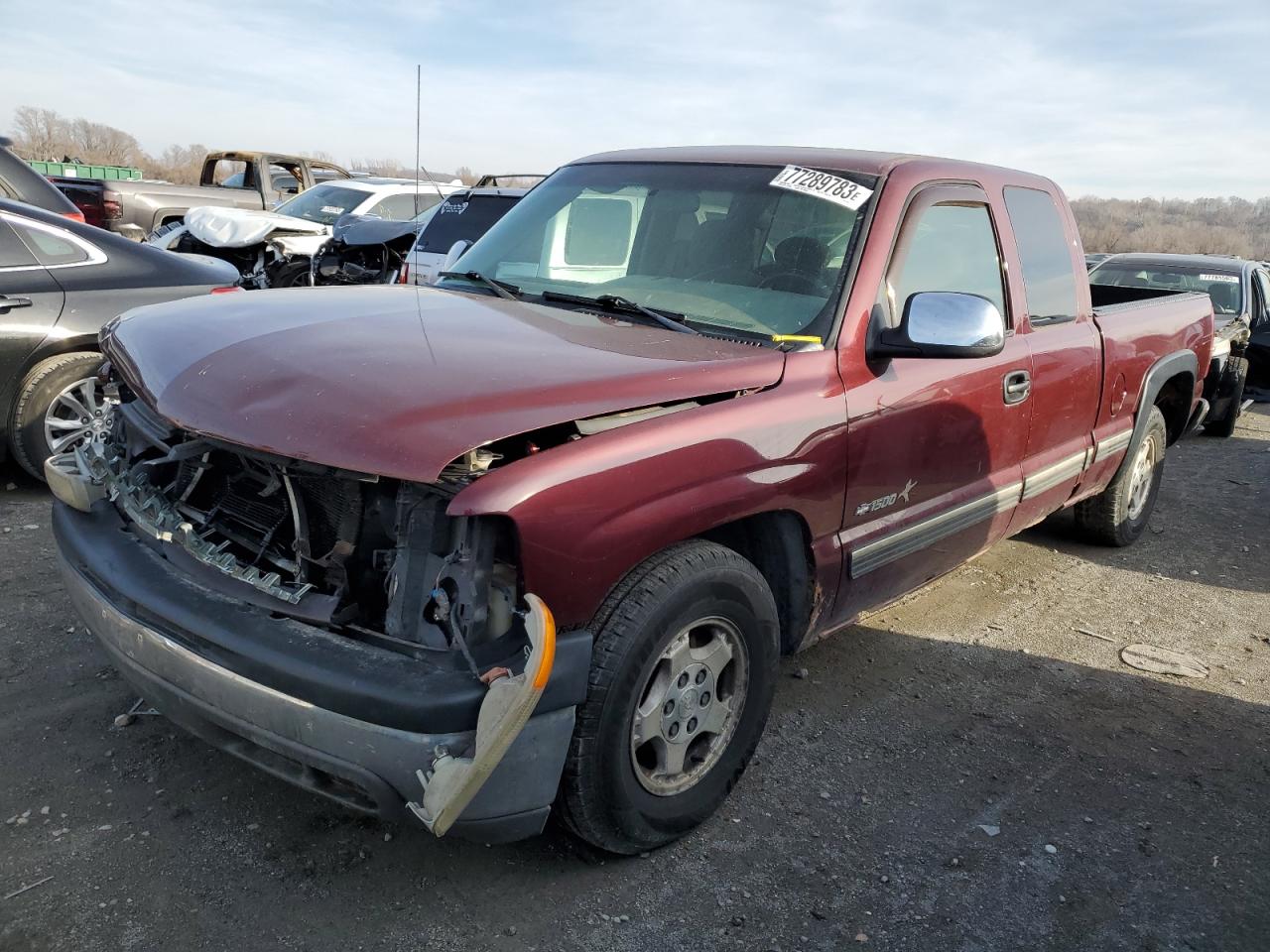 Image 1 of 2000 CHEVROLET SILVERADO C1500 2000 with VIN 2GCEC19V9Y1348851