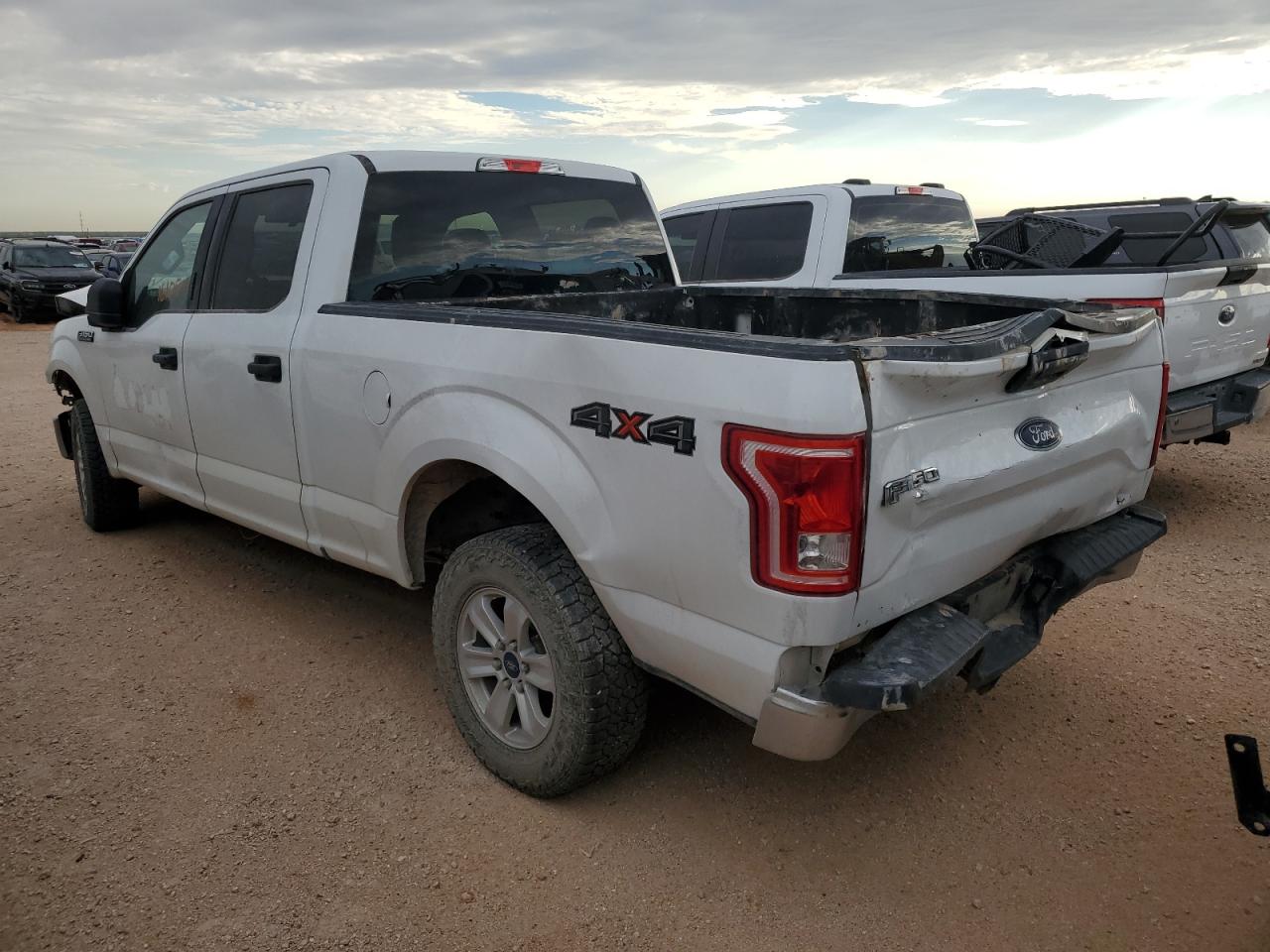 Image 2 of 2017 FORD F150 SUPERCREW 2017 with VIN 1FTFW1EF7HFB92487