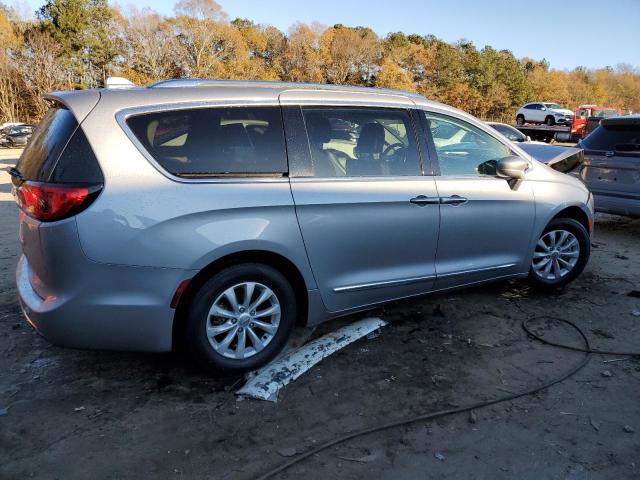 Image 3 of 2019 CHRYSLER PACIFICA TOURING L 2019 with VIN 2C4RC1BG4KR537414