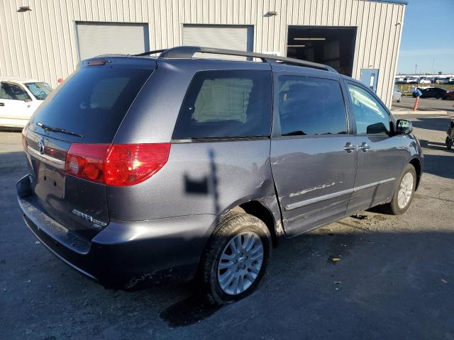 Image 3 of 2010 TOYOTA SIENNA XLE 2010 with VIN 5TDDK4CC9AS032632