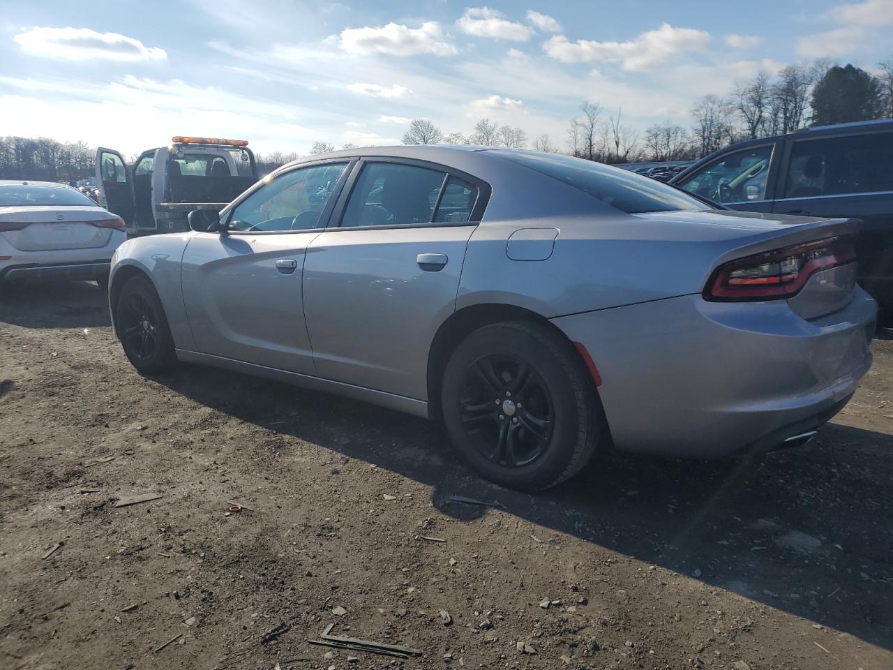 Obraz 2 z 2015 DODGE CHARGER SE 2015 z VIN 2C3CDXBG9FH927575
