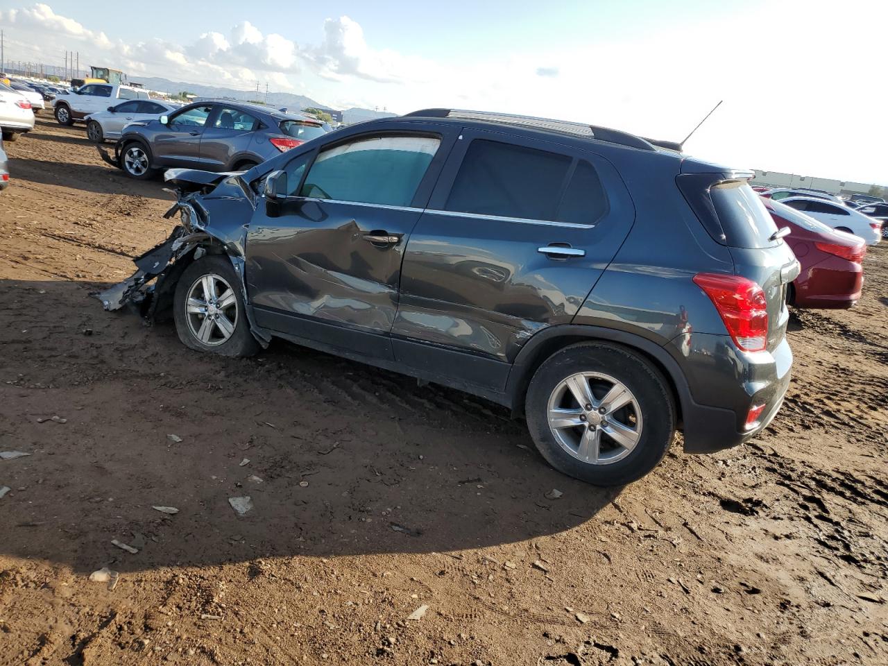 Image 2 of 2019 CHEVROLET TRAX 1LT 2019 with VIN 3GNCJLSB0KL331197