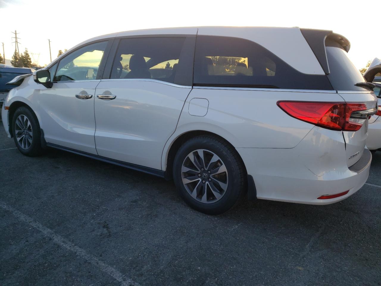 Изображение 2 2021 HONDA ODYSSEY EXL 2021 с VIN 5FNRL6H79MB043486