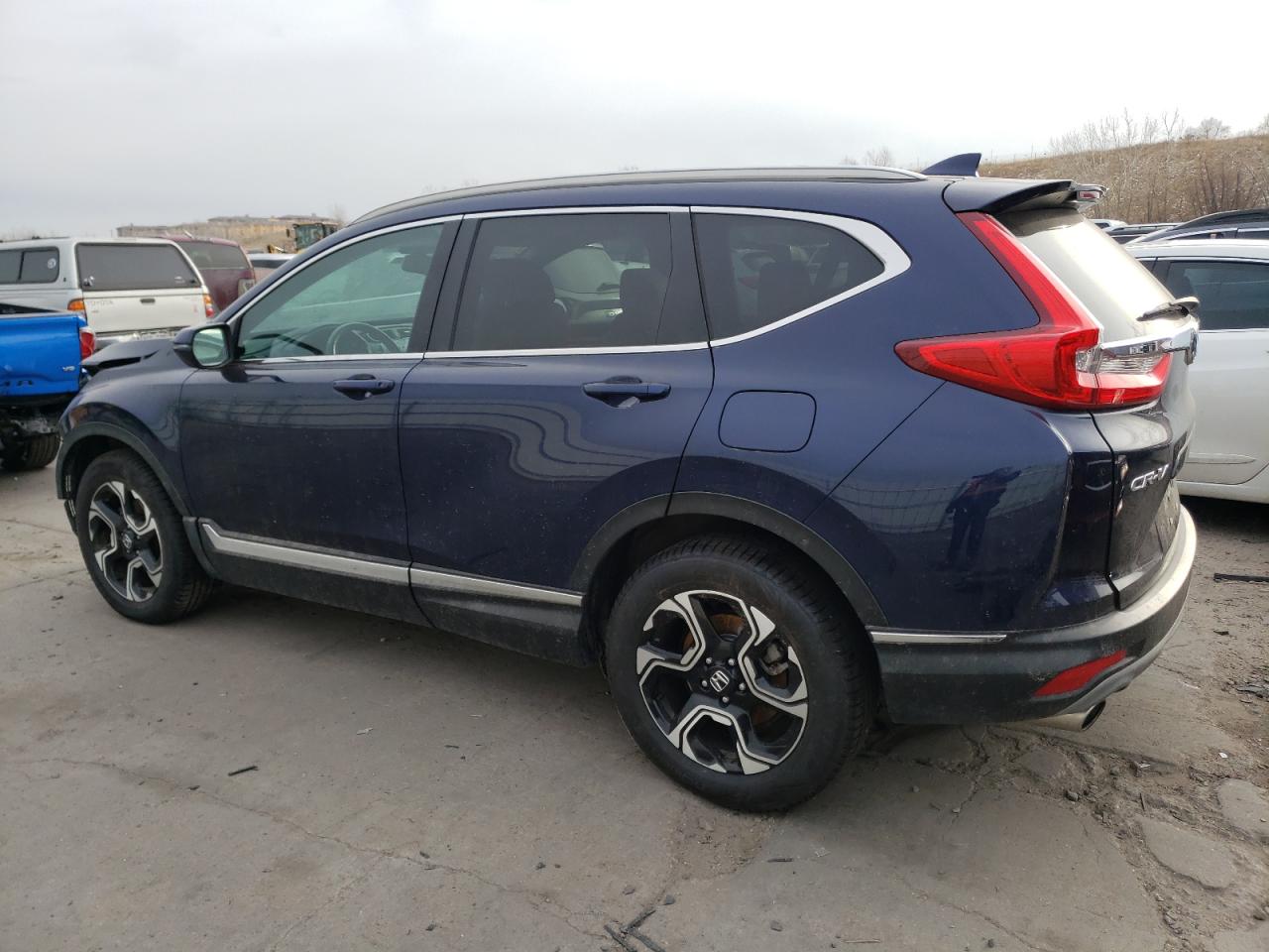 Obraz 2 z 2019 HONDA CR-V TOURING 2019 z VIN 7FARW2H96KE039270