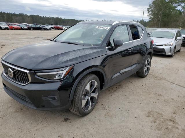 Obraz 2023 VOLVO XC40 PLUS 2023