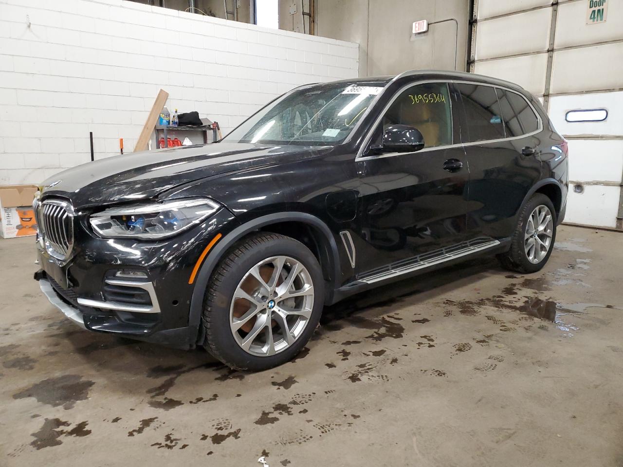 Image 1 of 2021 BMW X5 XDRIVE45E 2021 with VIN 5UXTA6C04M9G27005