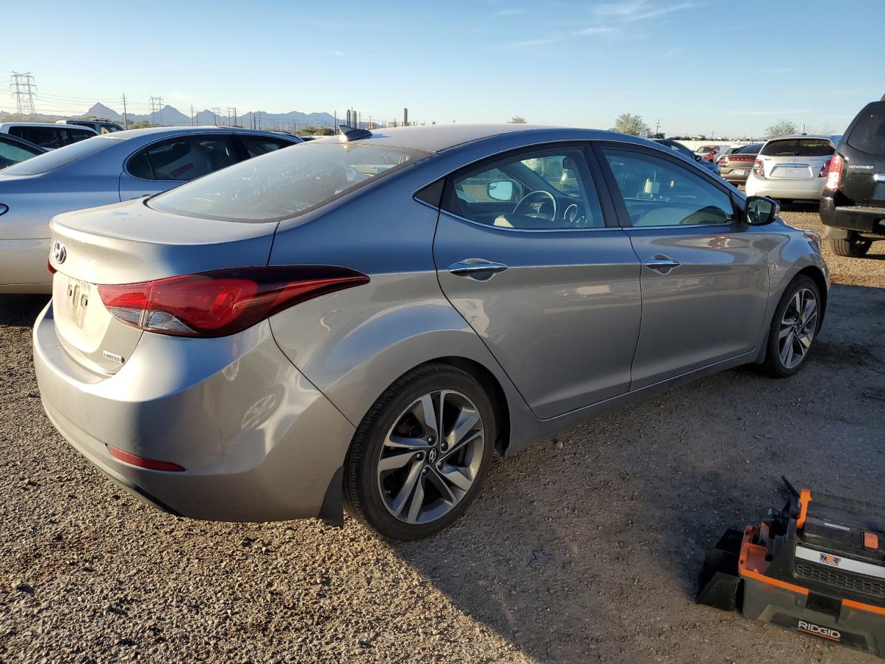 Image 3 of 2015 HYUNDAI ELANTRA SE 2015 with VIN KMHDH4AE5FU327938