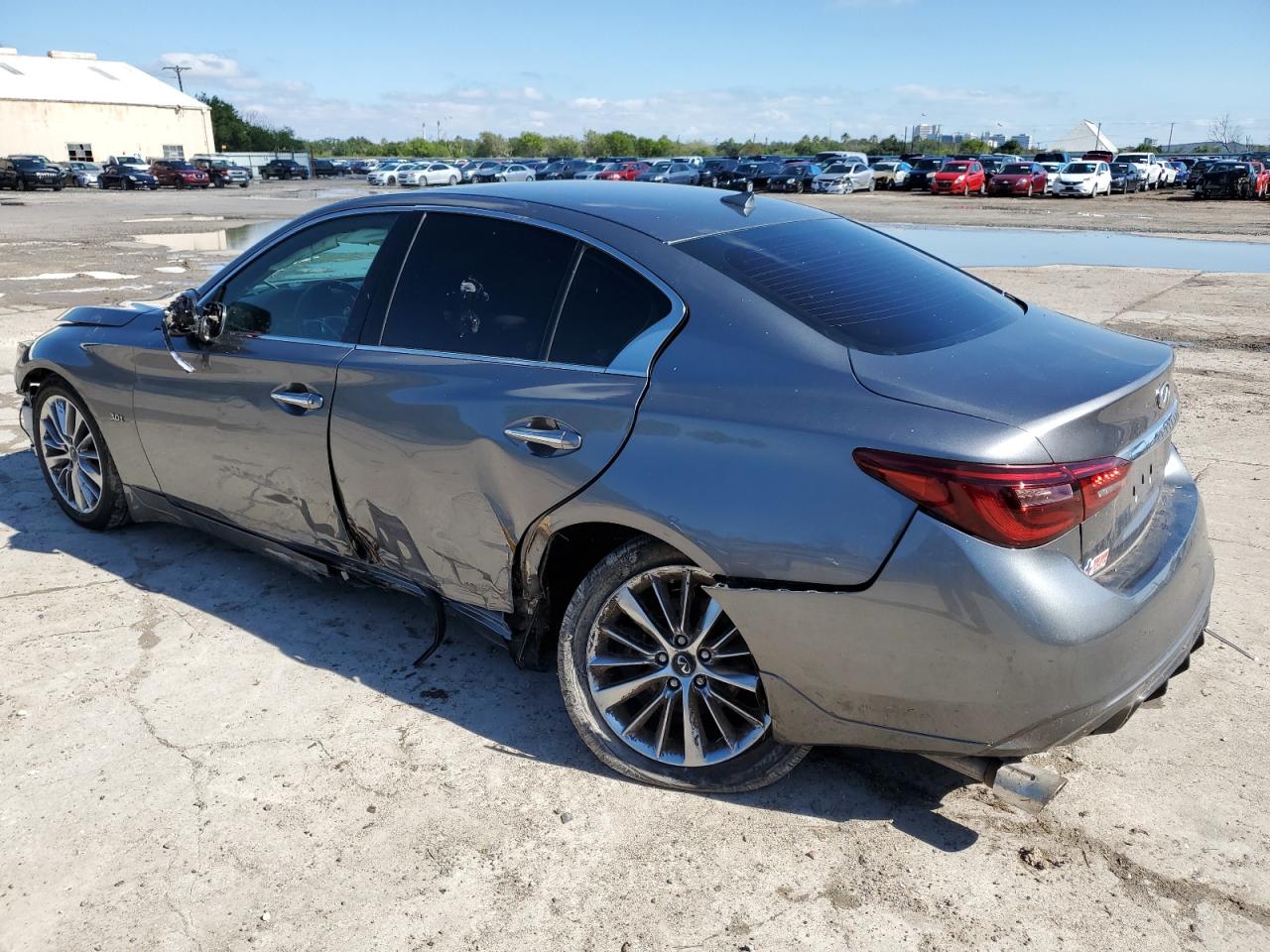 Image 2 of 2018 INFINITI Q50 LUXE 2018 with VIN JN1EV7APXJM360448