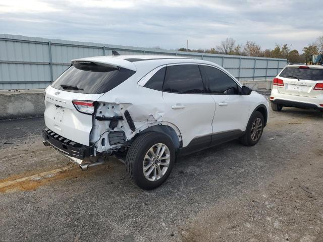 Image 3 of 2022 FORD ESCAPE SE 2022 with VIN 1FMCU0G66NUA42311