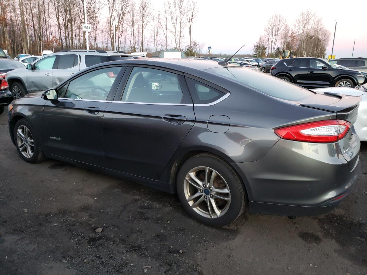Obraz 2 z 2016 FORD FUSION SE HYBRID 2016 z VIN 3FA6P0LU8GR108306