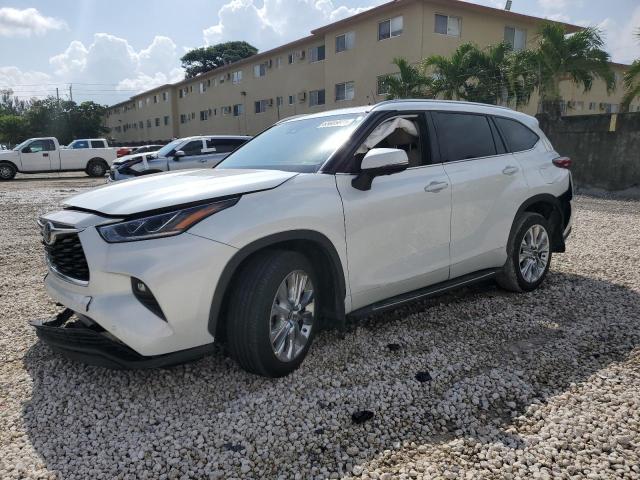 Image 1 of 2023 TOYOTA HIGHLANDER L 2023 with VIN 5TDKDRAH8PS000695