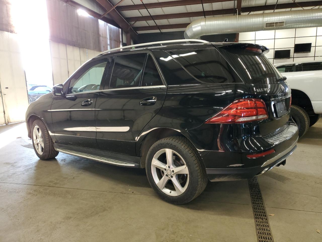 Изображение 2 2016 MERCEDES-BENZ GLE 350 4MATIC 2016 с VIN 4JGDA5HB5GA813240