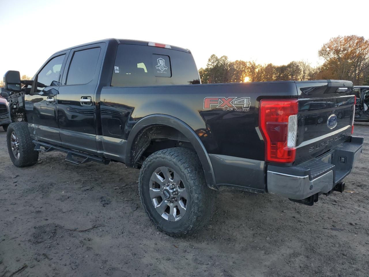 Изображение 2 2017 FORD F250 SUPER DUTY 2017 с VIN 1FT7W2BTXHEF07048