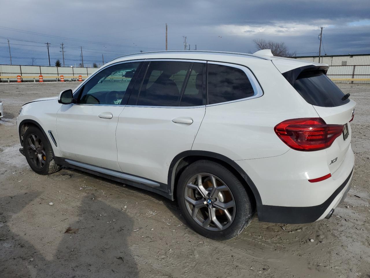 Obraz 2 z 2020 BMW X3 SDRIVE30I 2020 z VIN 5UXTY3C07L9B04327