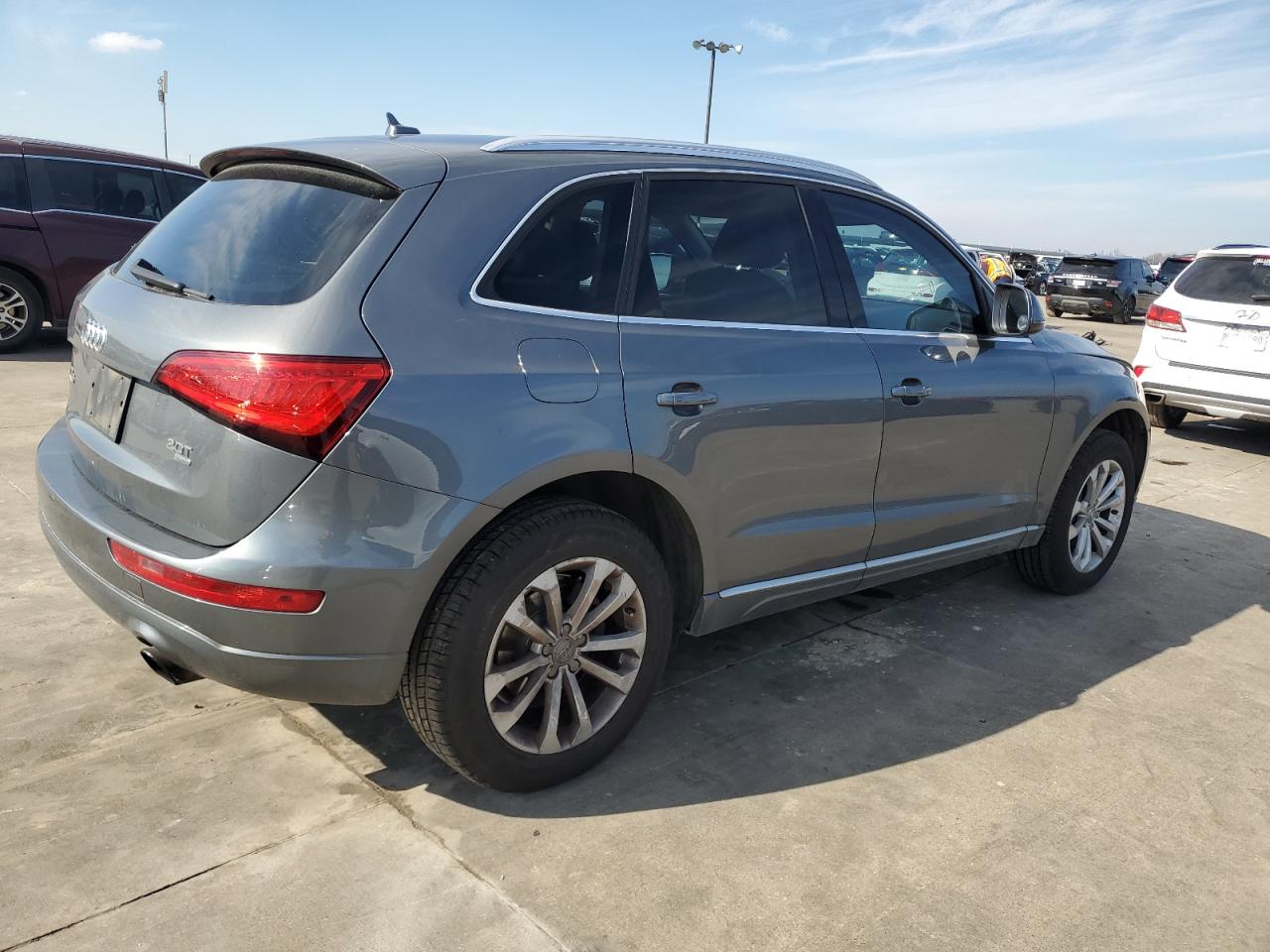 Image 3 of 2013 AUDI Q5 PREMIUM 2013 with VIN WA1CFAFP2DA083656