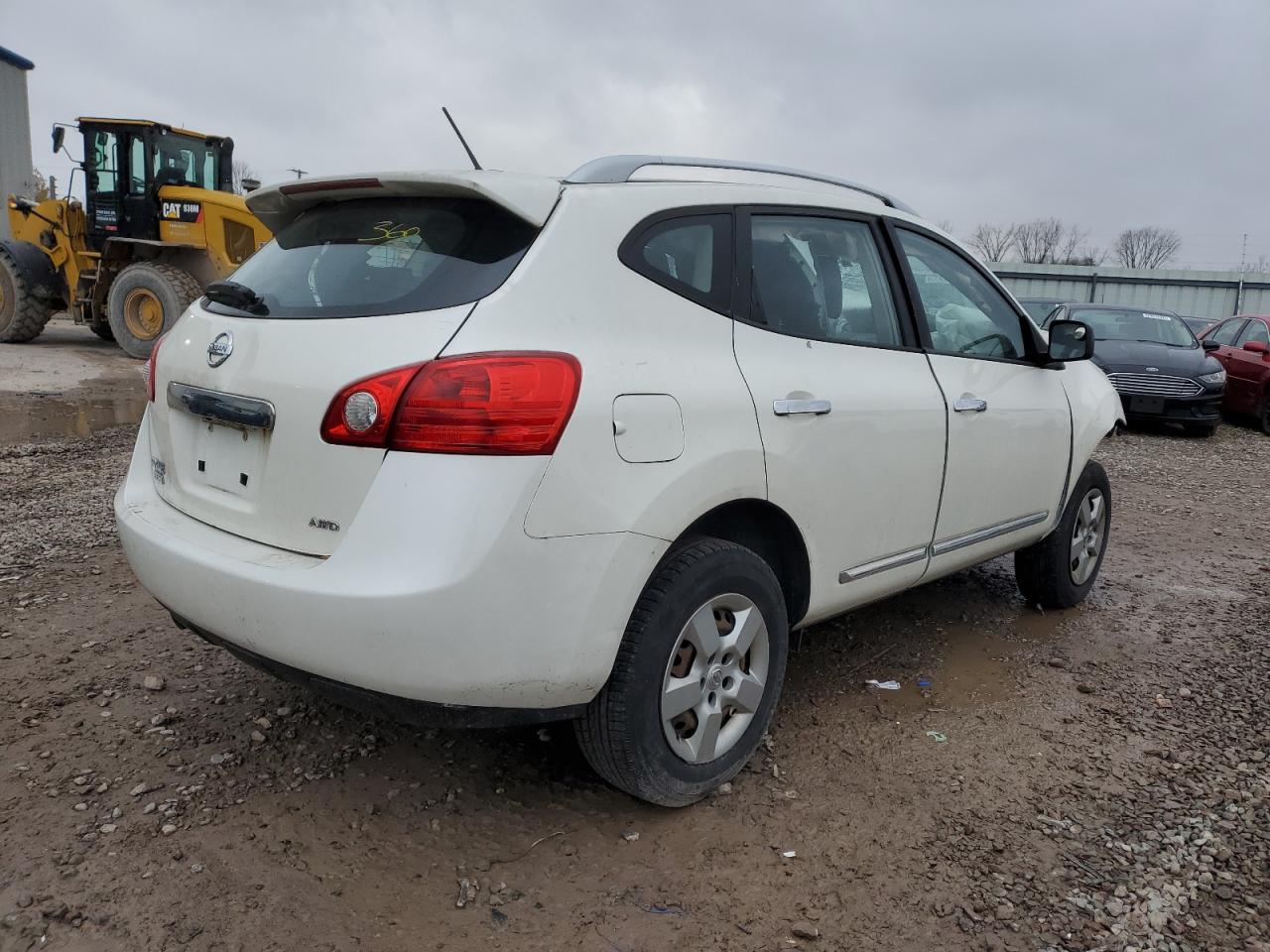 Image 3 of 2015 NISSAN ROGUE SELECT S 2015 with VIN JN8AS5MV1FW762510