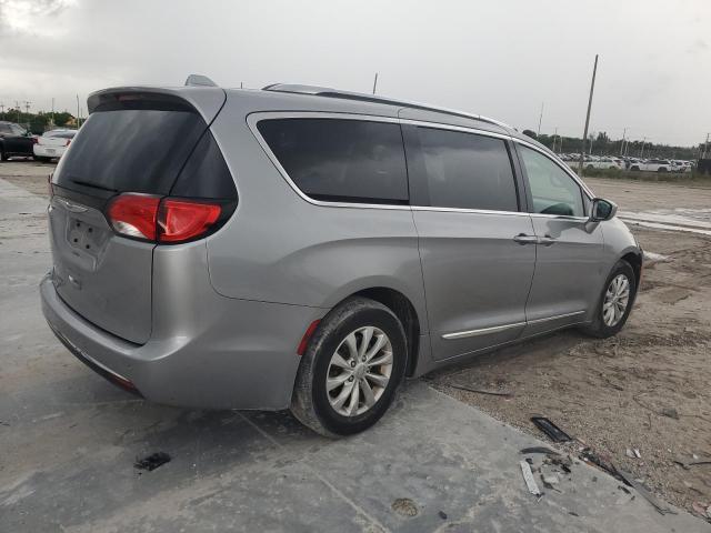 Obraz 3 z 2019 CHRYSLER PACIFICA TOURING L 2019 z VIN 2C4RC1BG1KR539329