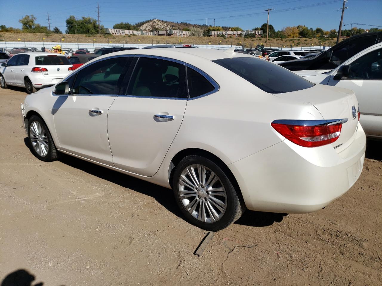 Image 2 of 2014 BUICK VERANO  2014 with VIN 1G4PP5SK0E4135030