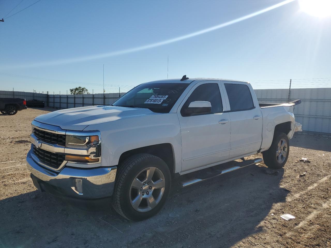 Image 1 of 2016 CHEVROLET SILVERADO C1500 LT 2016 with VIN 3GCPCREC4GG383623