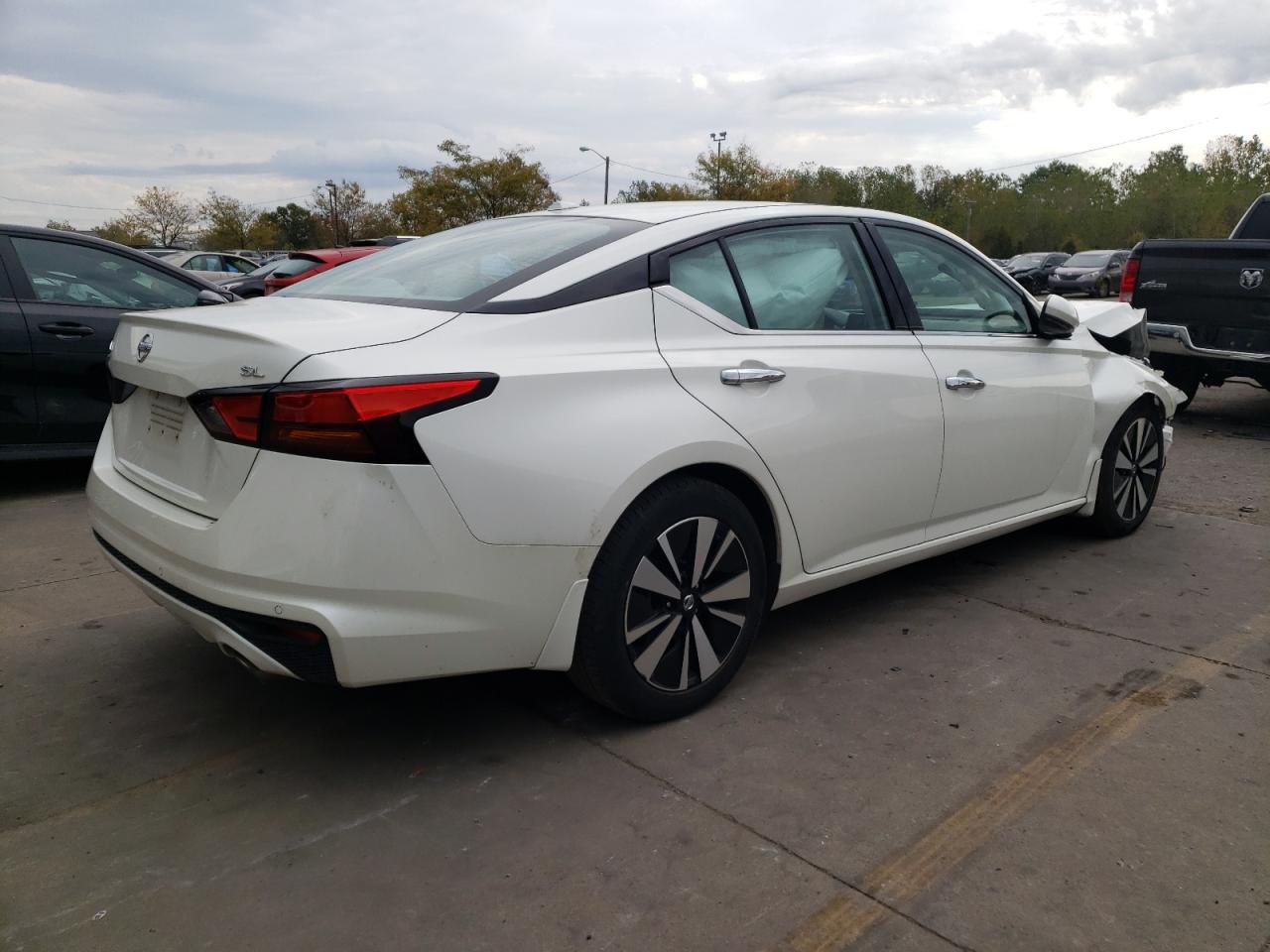Image 3 of 2020 NISSAN ALTIMA SL 2020 with VIN 1N4BL4EV2LC121827