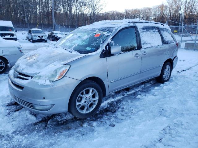 2004 TOYOTA SIENNA XLE 2004 image