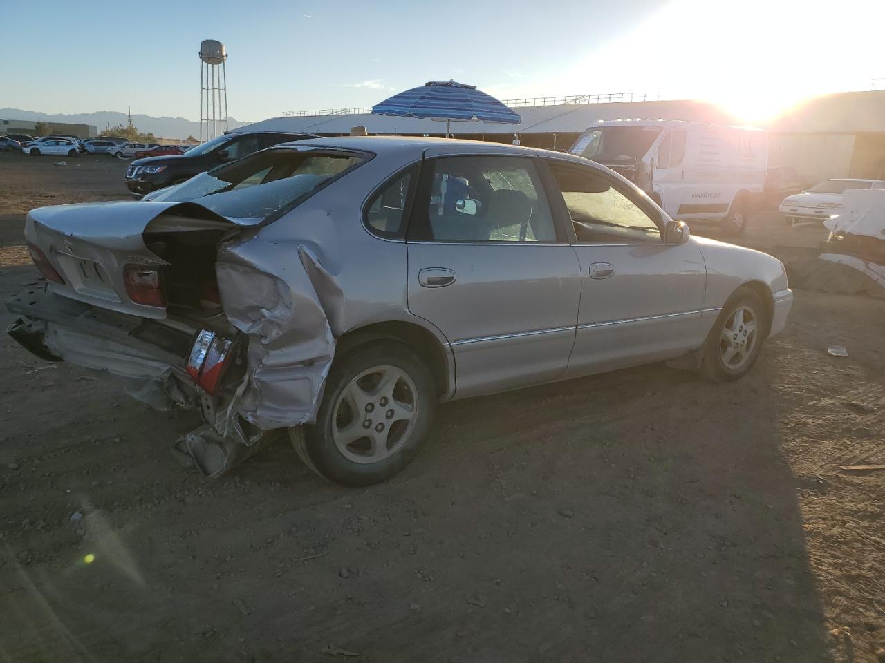 Obraz 3 z 1998 TOYOTA AVALON XL 1998 z VIN 4T1BF18B1WU239184