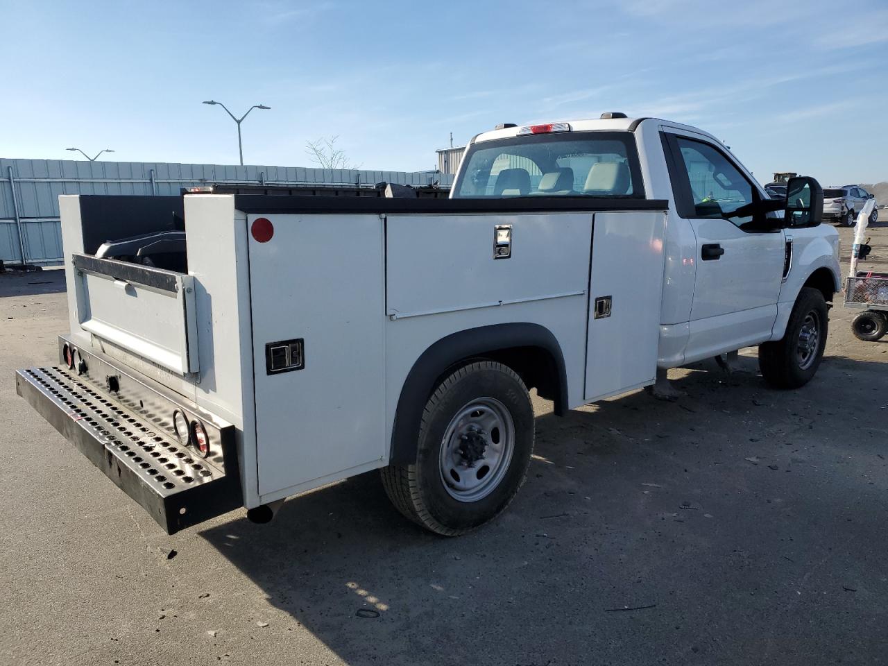 Изображение 3 2021 FORD F250 SUPER DUTY 2021 с VIN 1FDBF2A6XMED09744