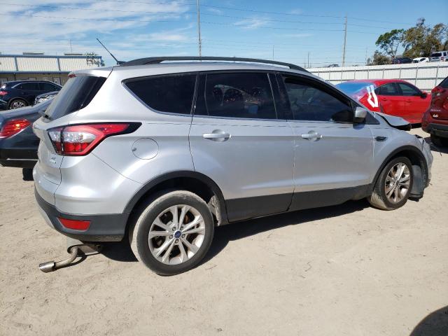 Image 3 of 2017 FORD ESCAPE SE 2017 with VIN 1FMCU0GD9HUC84593