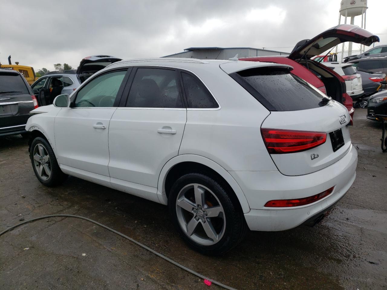 Obraz 2 z 2015 AUDI Q3 PRESTIGE 2015 z VIN WA1FFCFS2FR010739