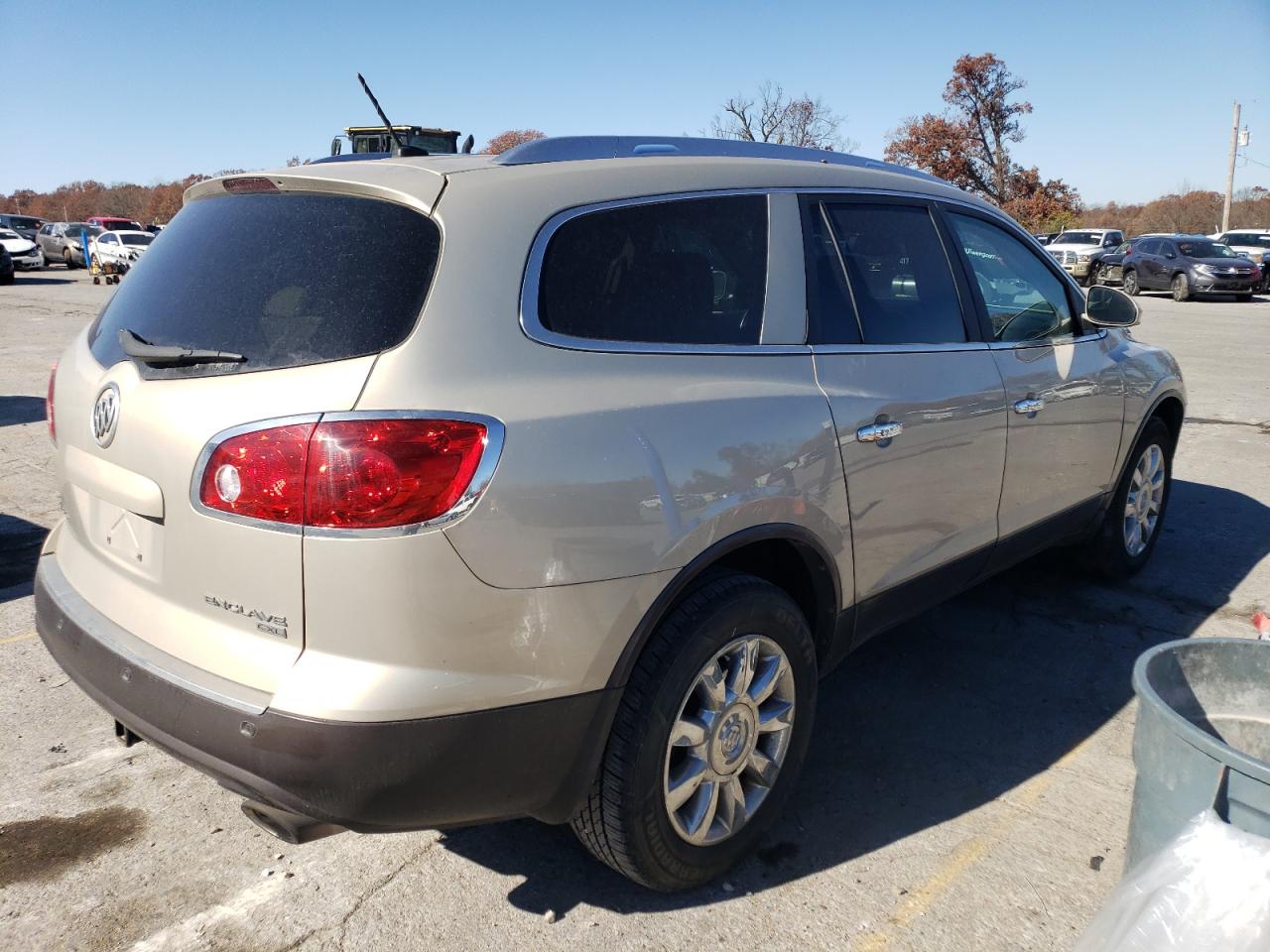 Obraz 3 z 2011 BUICK ENCLAVE CXL 2011 z VIN 5GAKRCED0BJ132976