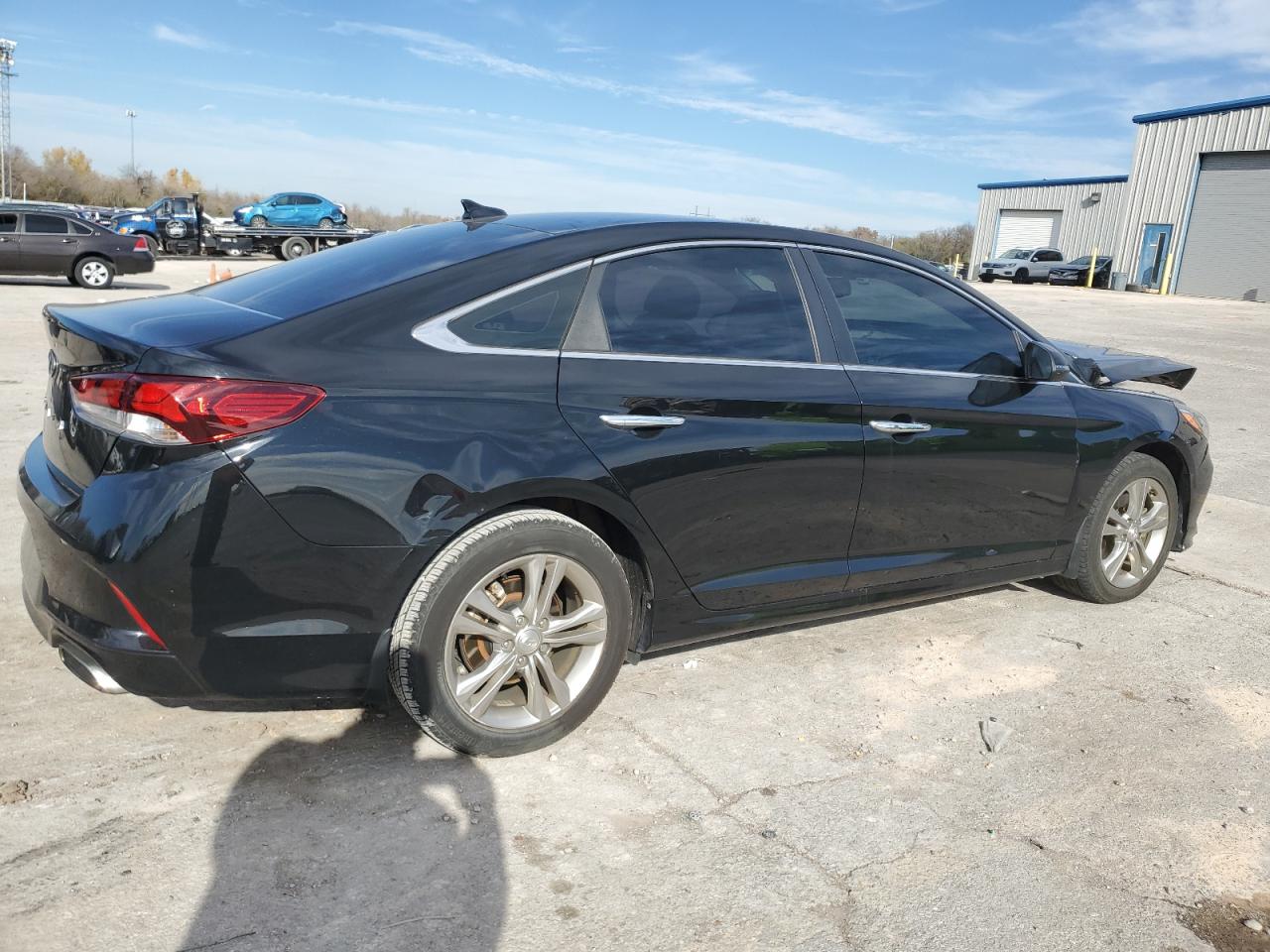 Изображение 3 2019 HYUNDAI SONATA LIMITED 2019 с VIN 5NPE34AF3KH806184