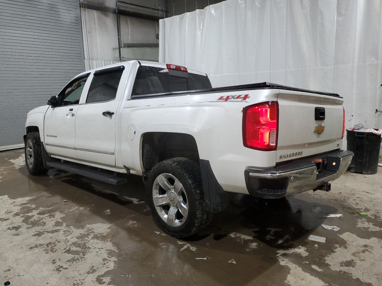 Obraz 2 z 2017 CHEVROLET SILVERADO K1500 LTZ 2017 z VIN 3GCUKSEC3HG387905
