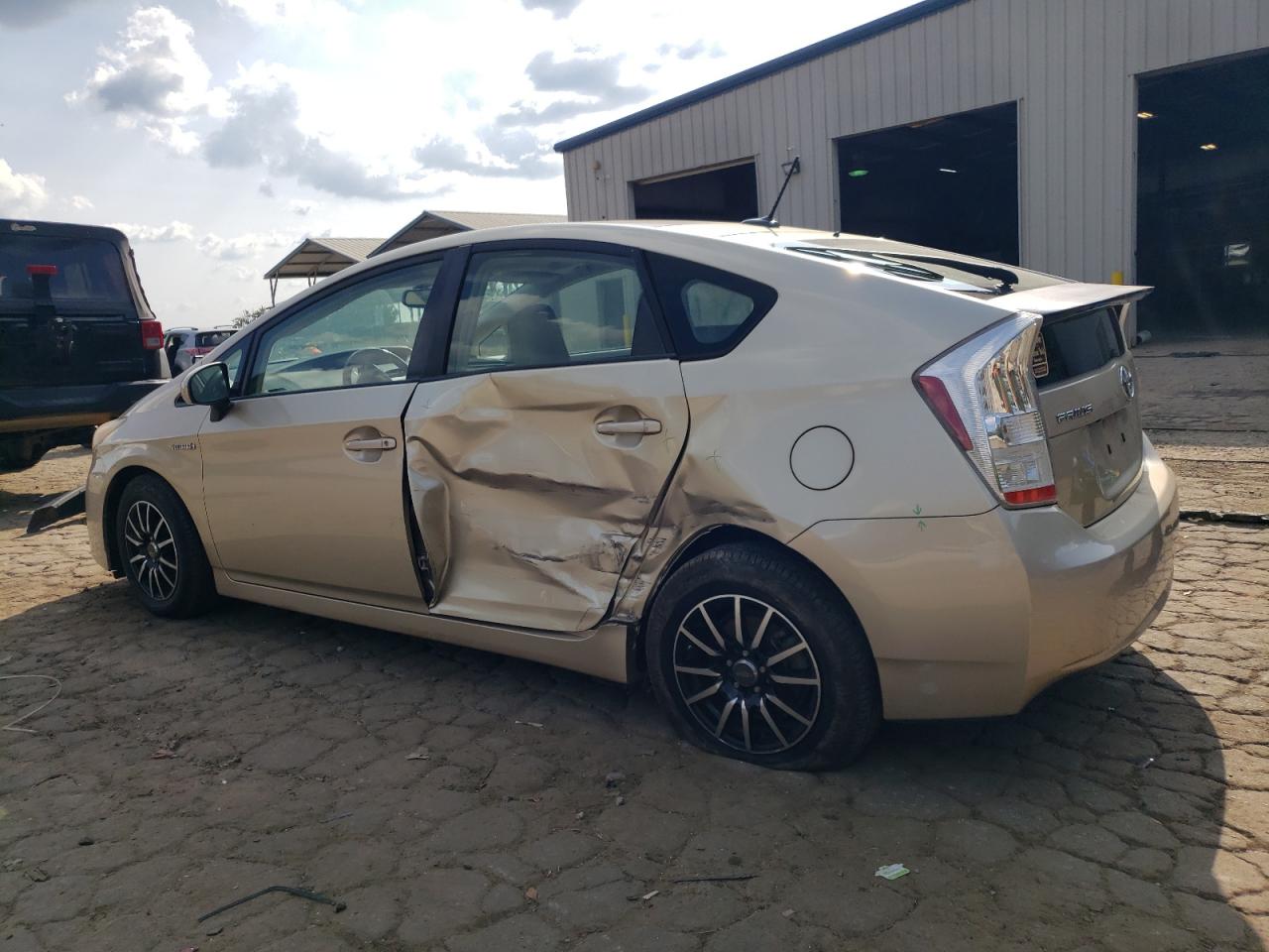 Obraz 2 z 2011 TOYOTA PRIUS  2011 z VIN JTDKN3DU4B1389442