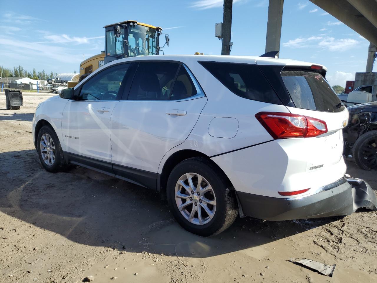Image 2 of 2018 CHEVROLET EQUINOX LT 2018 with VIN 3GNAXJEV2JL411907