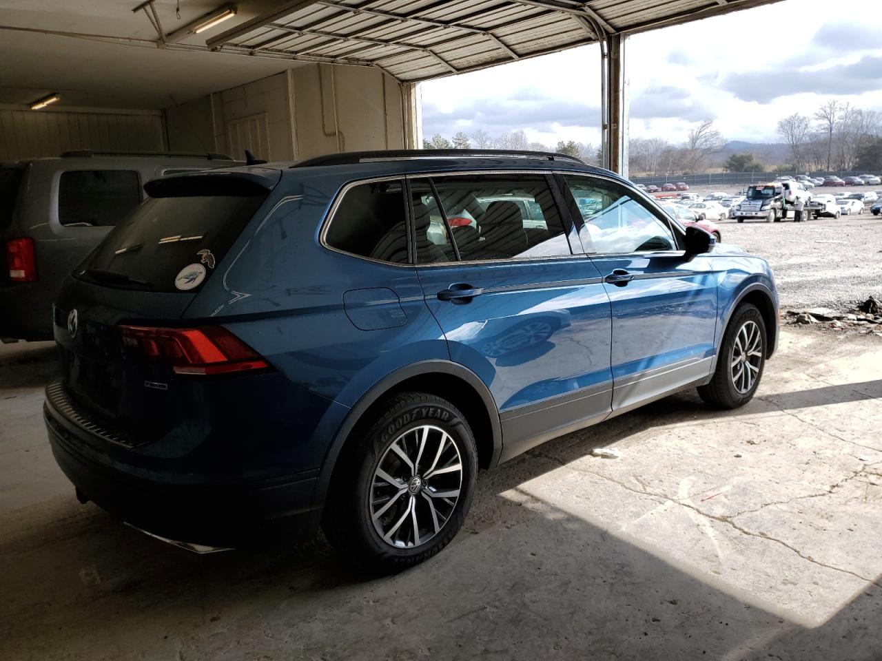 Obraz 3 z 2019 VOLKSWAGEN TIGUAN SE 2019 z VIN 3VV2B7AX3KM188053