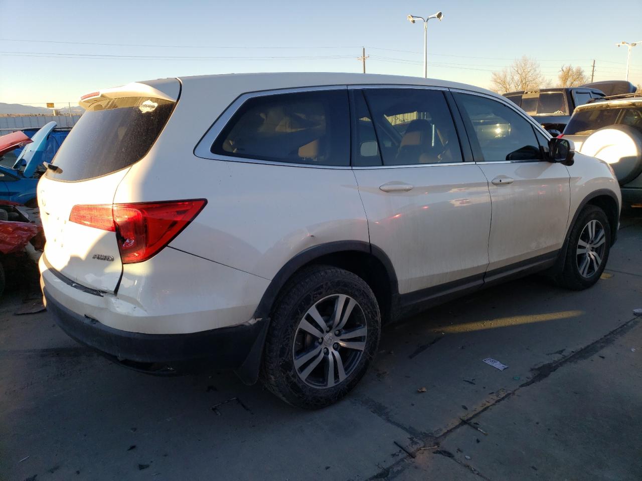 Obraz 3 z 2017 HONDA PILOT EXL 2017 z VIN 5FNYF6H57HB054574