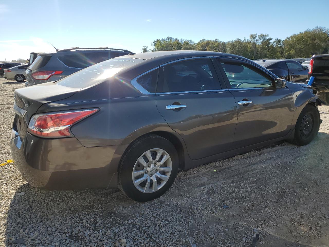 Image 3 of 2015 NISSAN ALTIMA 2.5 2015 with VIN 1N4AL3AP9FN340547