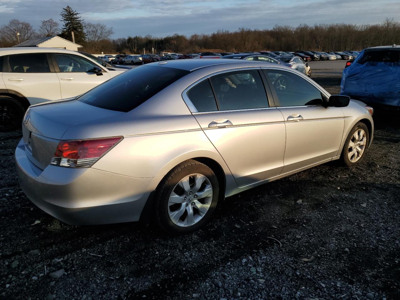 Изображение 3 2008 HONDA ACCORD EXL 2008 с VIN 1HGCP26818A015891