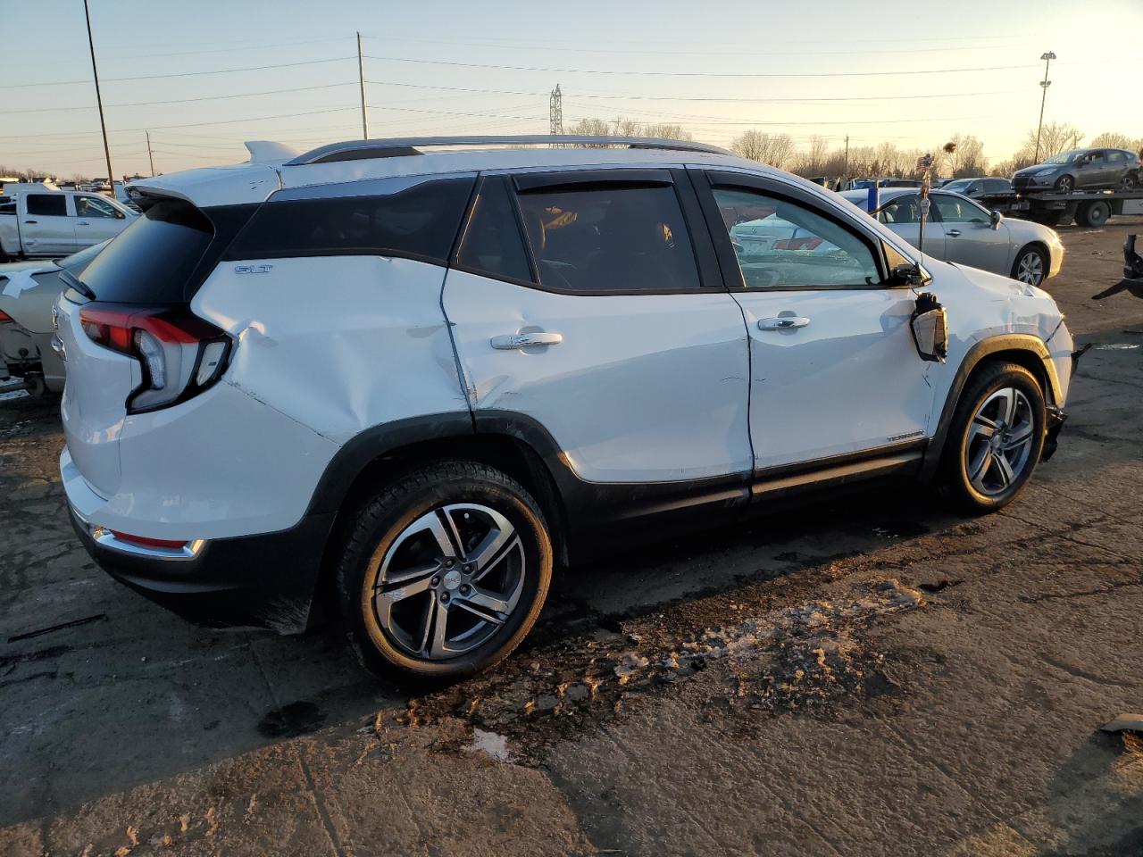 Obraz 3 z 2020 GMC TERRAIN SLT 2020 z VIN 3GKALPEV9LL217289