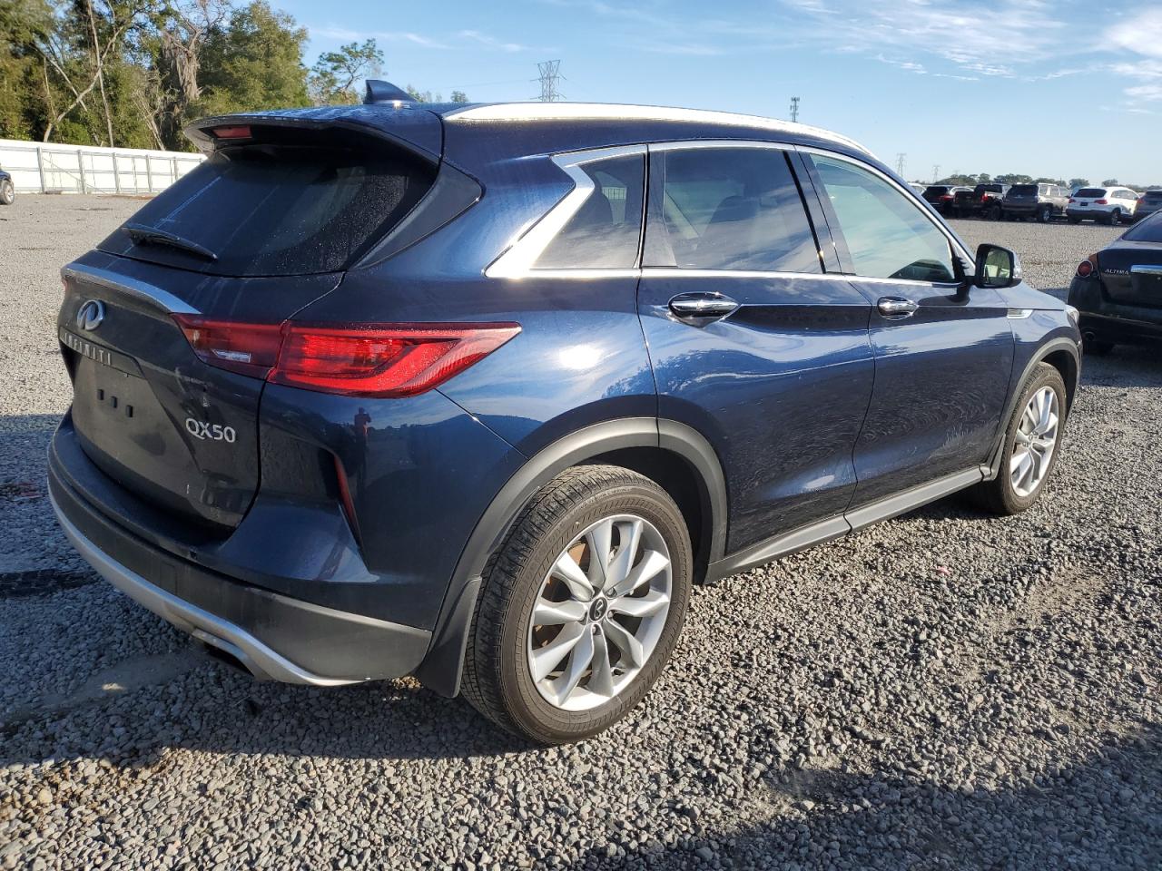Image 3 of 2022 INFINITI QX50 LUXE 2022 with VIN 3PCAJ5BAXNF114214