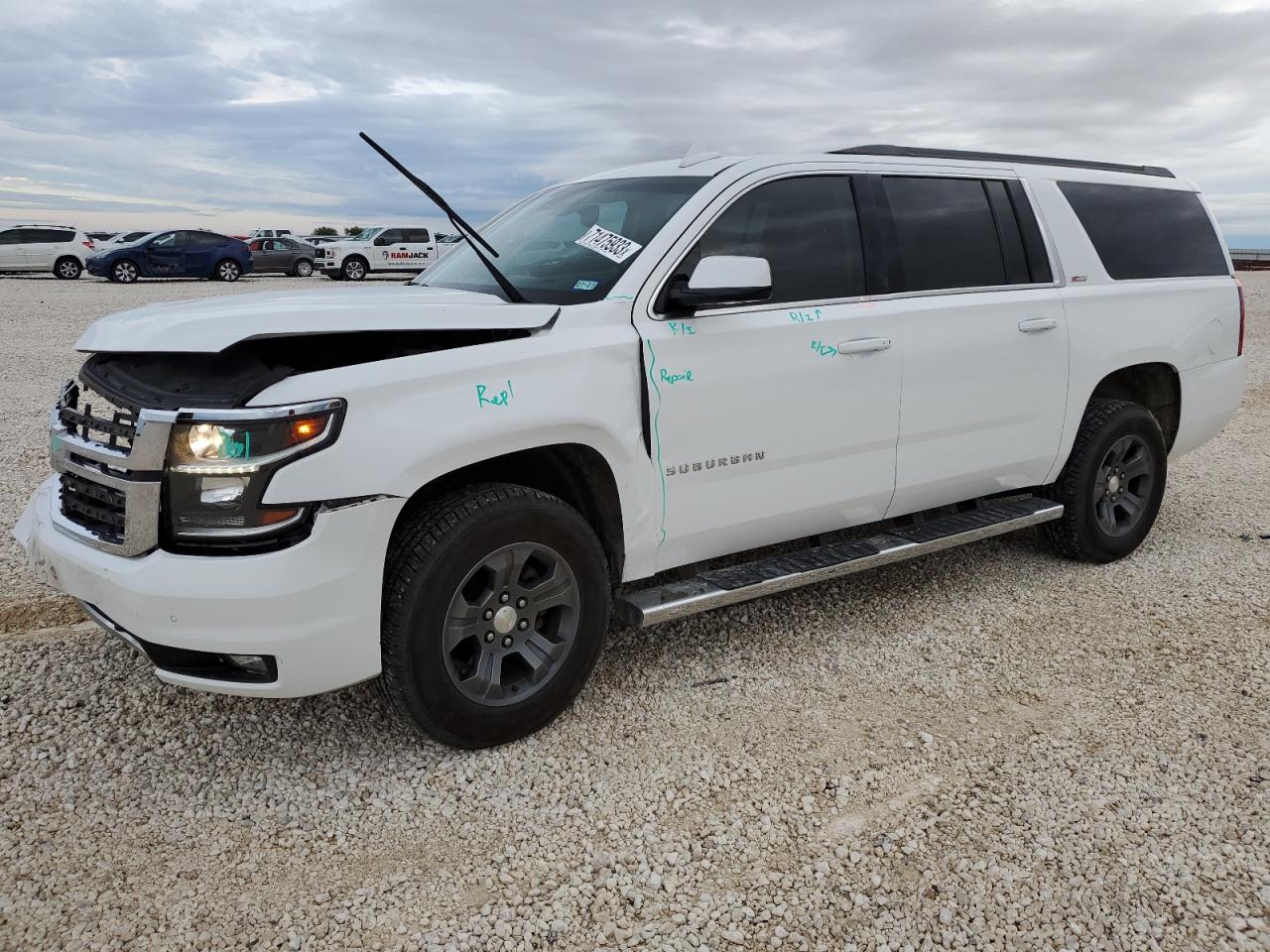 Obraz 1 z Chevrolet Suburban K1500 Lt 2016 z VIN 1GNSKHKC1GR210998