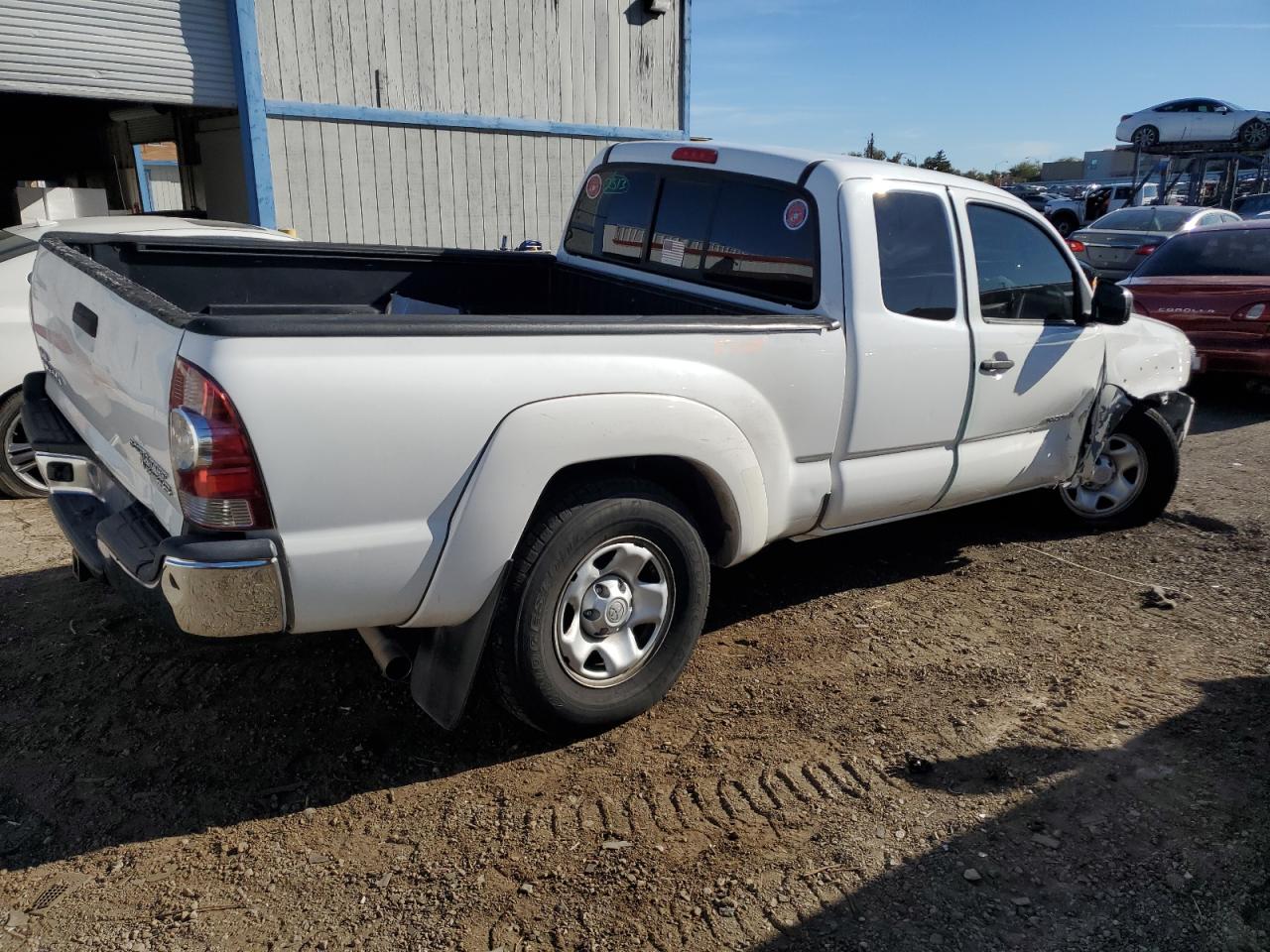 Image 3 of 2013 TOYOTA TACOMA PRERUNNER ACCESS CAB 2013 with VIN 5TFTU4GN1DX034732