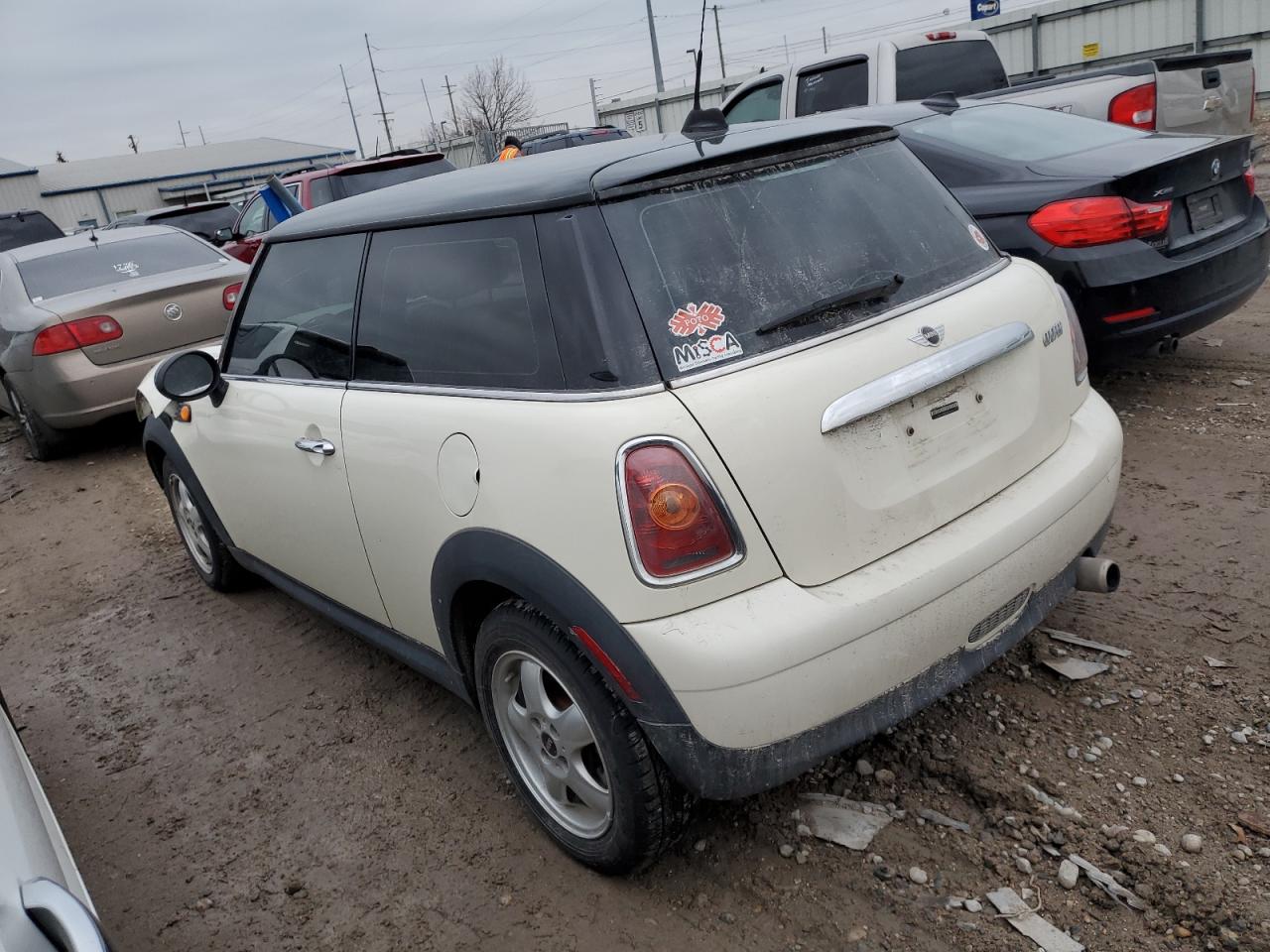 Изображение 2 2010 MINI COOPER  2010 с VIN WMWMF3C58ATZ63556