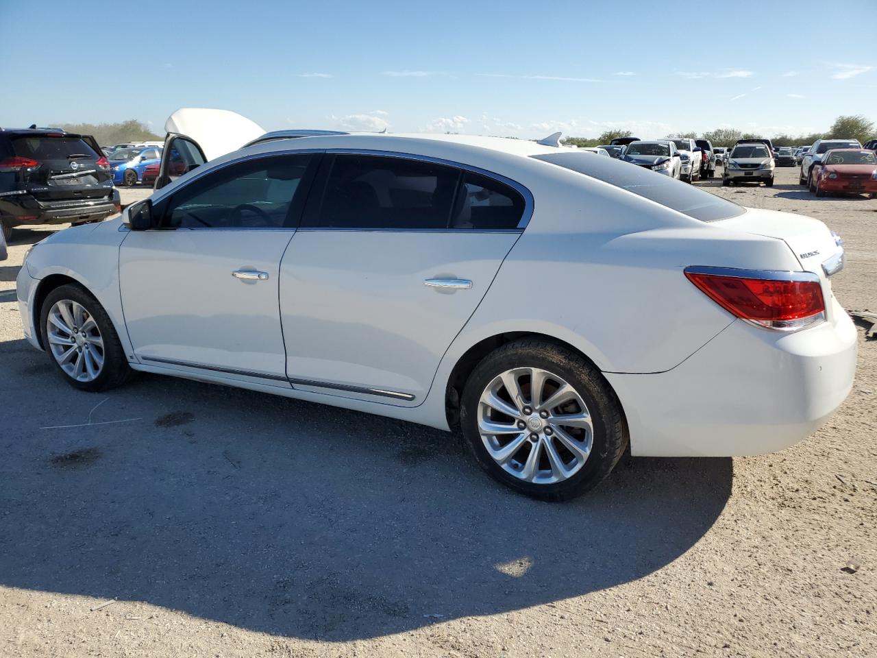Obraz 2 z 2010 BUICK LACROSSE CX 2010 z VIN 1G4GB5EG7AF123431